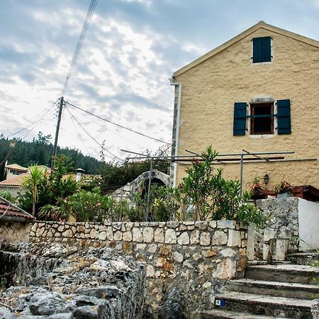 Nostos Residence - Apartment Terra Tselendata Exterior photo